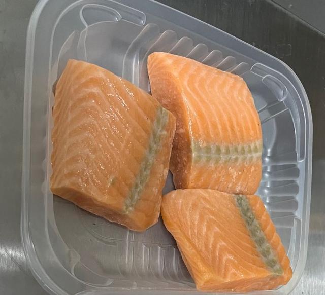 Salmon loin portion skin OFF 140g - frozen