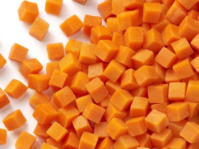Frozen Carrots cubes 10x10