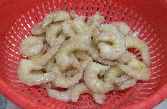 Raw peeled wild shrimp Various calibre, 900g bag - frozen