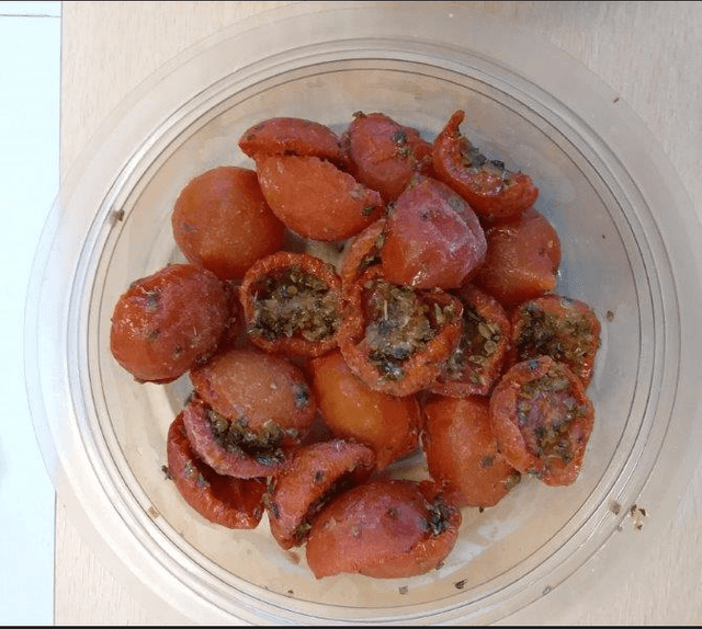 Demi tomate cerise semi déshydratées IQF